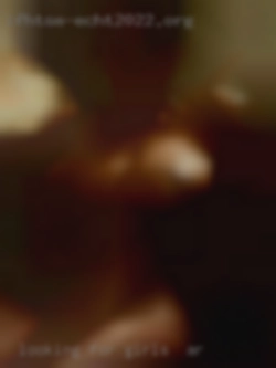 Looking for discreet girls in AR nsa fun.