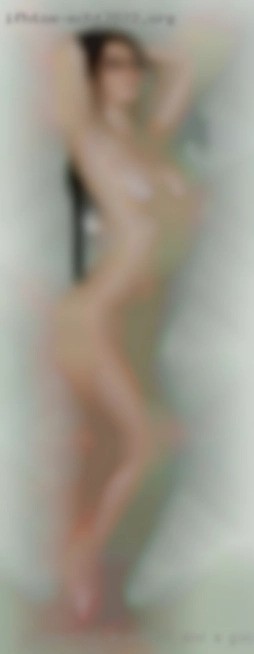 Respectful, discreet, and a good fuck fun.